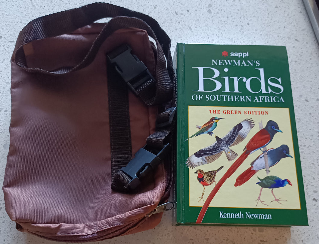 NEWMAN'S Birds Of Southern Africa (Hard Cover) + Carry Bag